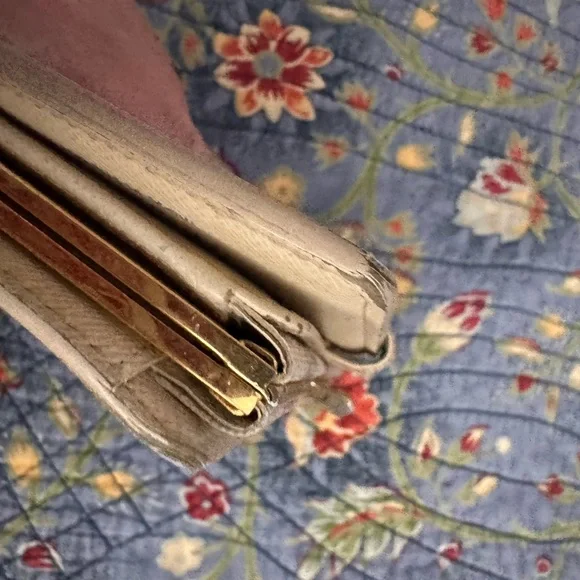 Louis Vuitton Vintage Damier Azur LV Kisslock Wallet 2007 Flawed! Authentic - Picture 11 of 13